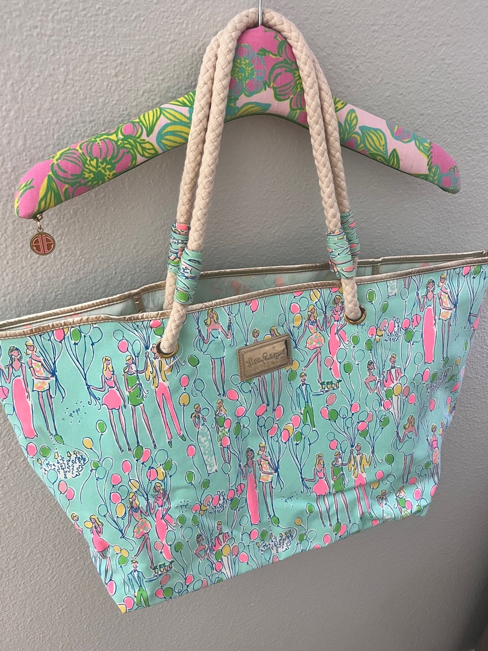NWOT Lilly Pulitzer SAND BAR BLUE "POP" BEACH BAG Shoreline Tote *Holy Grail*